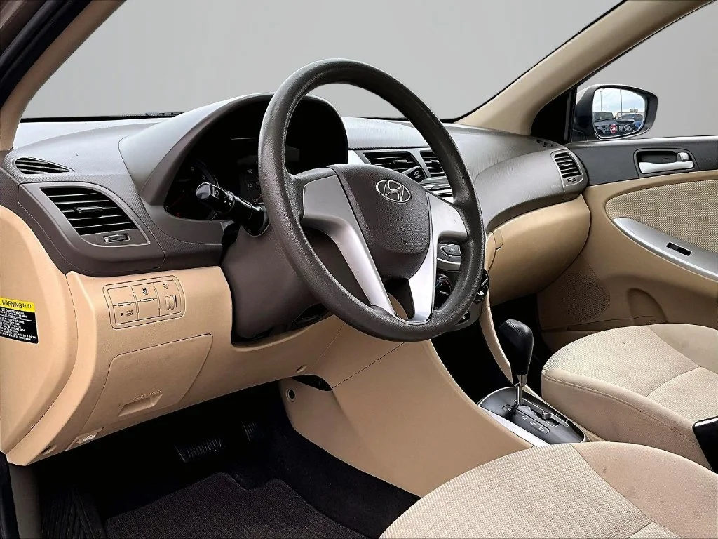 Used 2012 Brown Hyundai GLS image 15