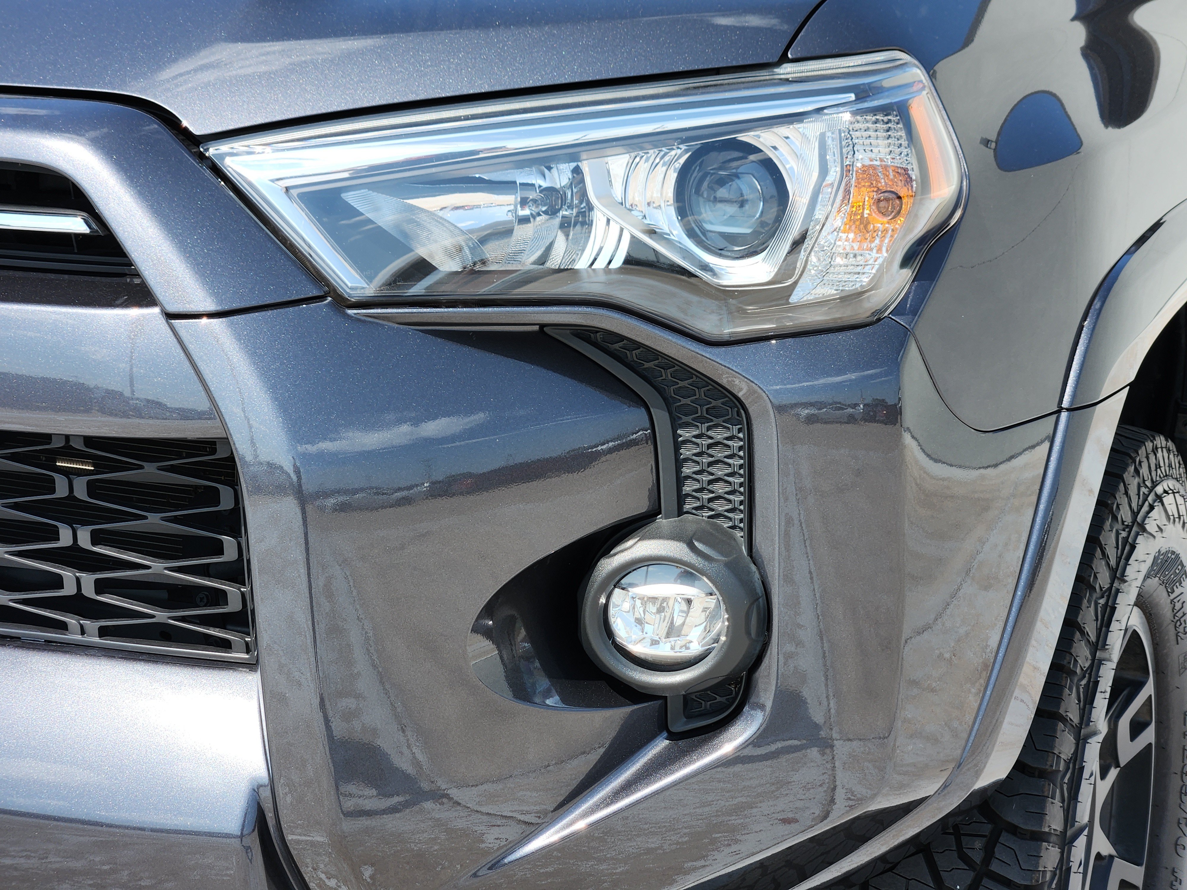 Used 2021 Magnetic Gray Metallic Toyota SR5 image 11