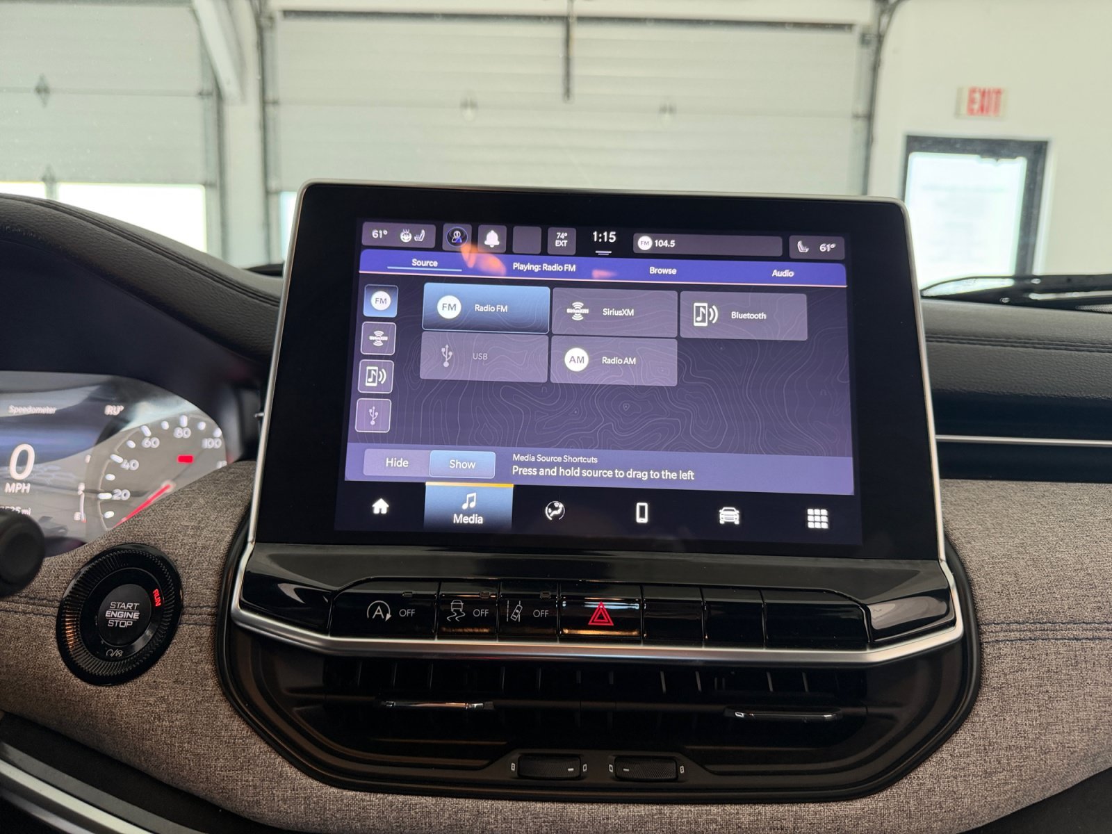 Used 2023 Diamond Black Crystal Pearlcoat Jeep Latitude image 19