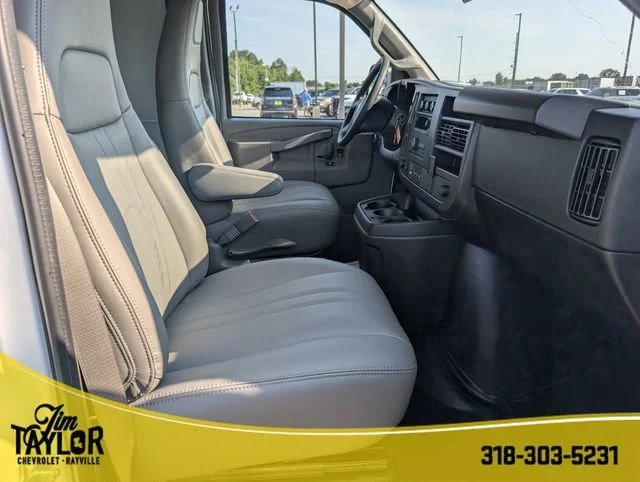 2025 Chevrolet Express Cargo Work Van - Photo 13