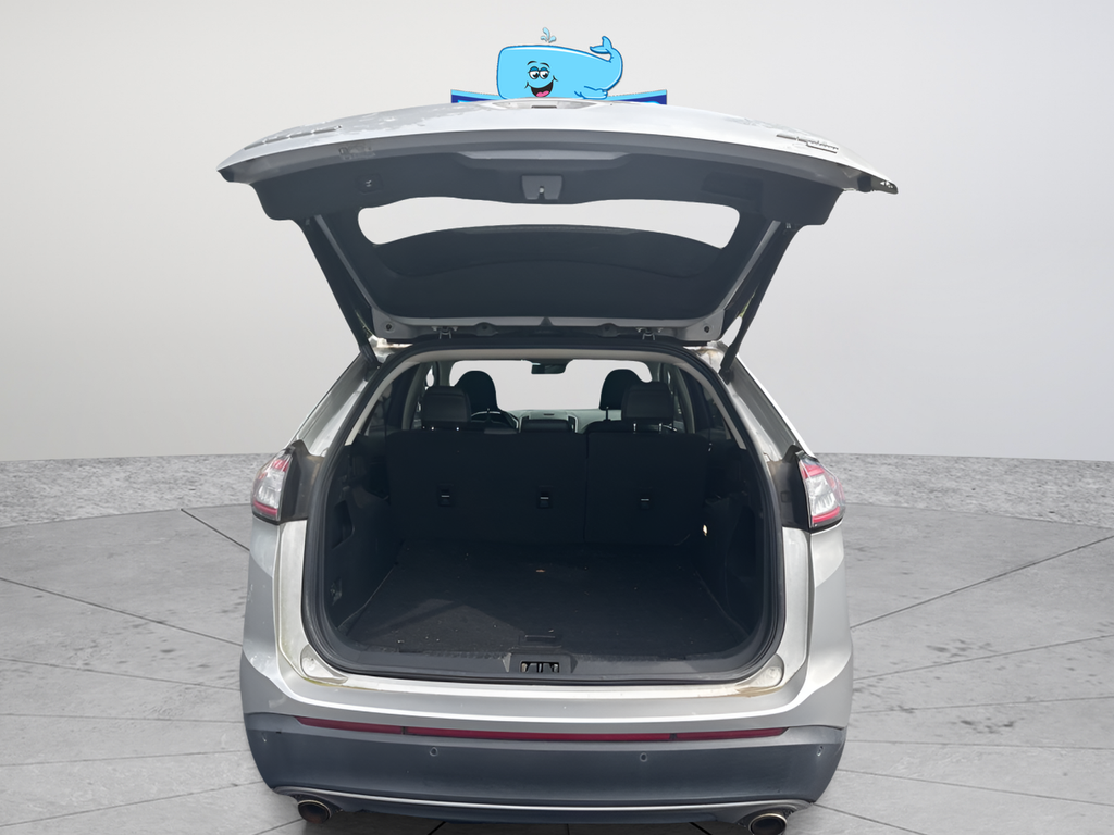 Used 2018 Silver Ford SEL image 21