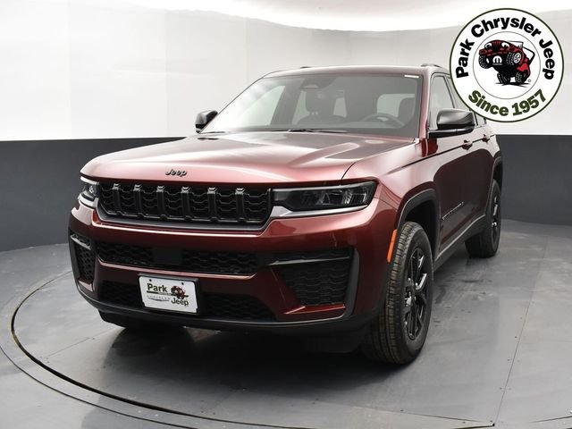 New 2026 Velvet Red Pearl-Coat Exterior Paint Jeep Altitude image 2