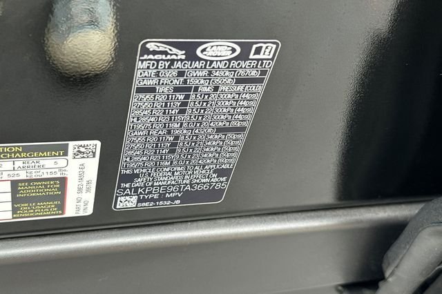 New 2026 Santorini Black LAND ROVER SE LWB 7-Seats / V8 image 27