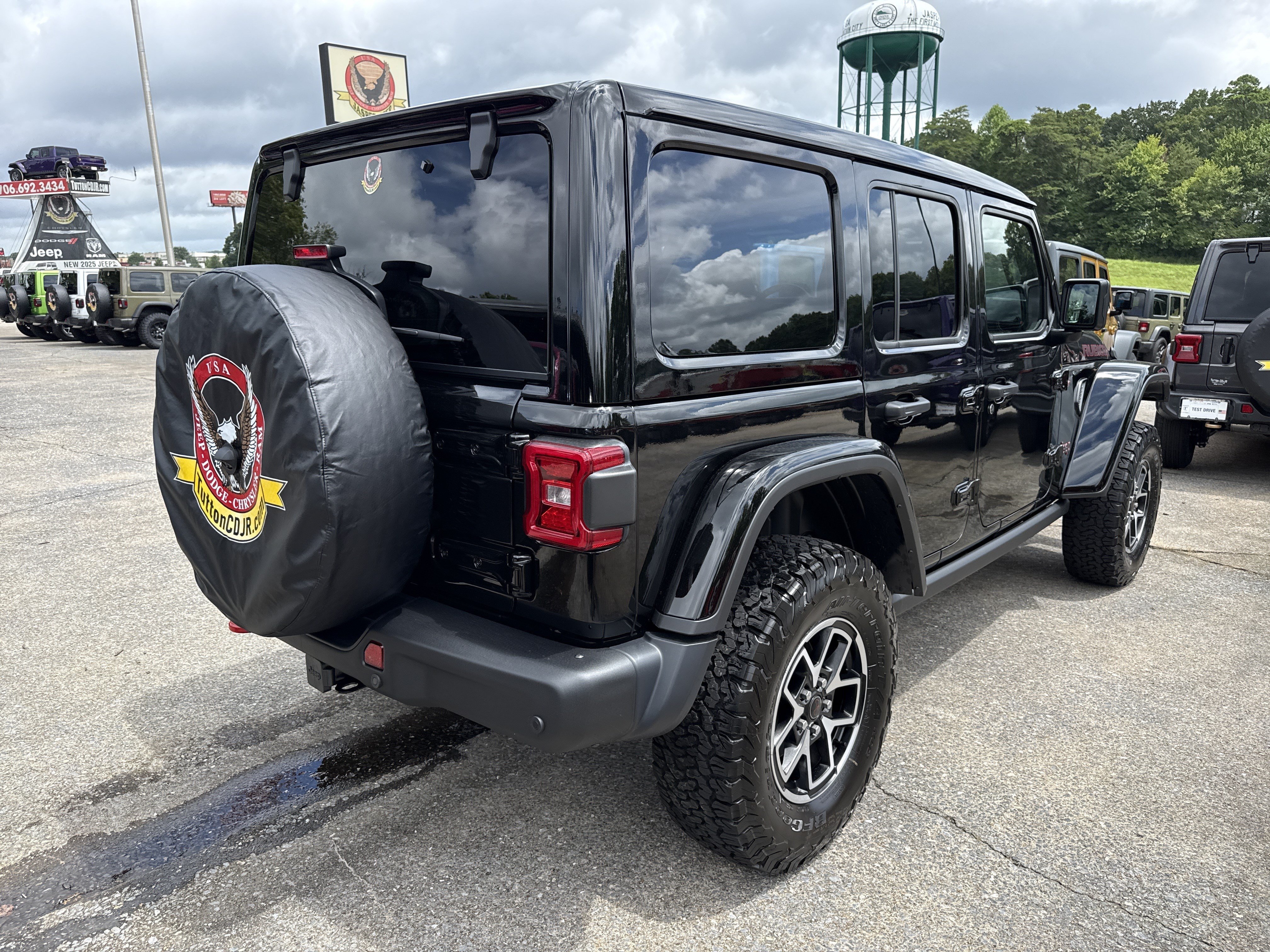New 2026 Black Clearcoat Jeep Rubicon image 7