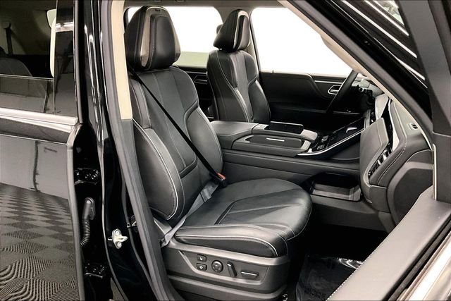 2025 INFINITI QX80 Sensory 4WD - Photo 8