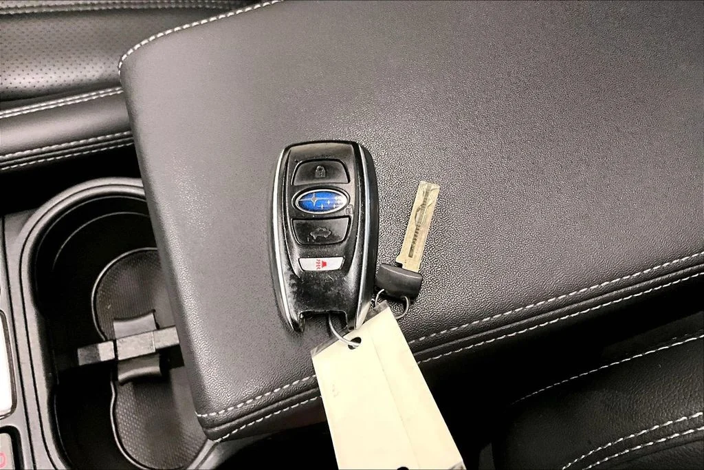 Used 2021 Silver Subaru Limited image 34