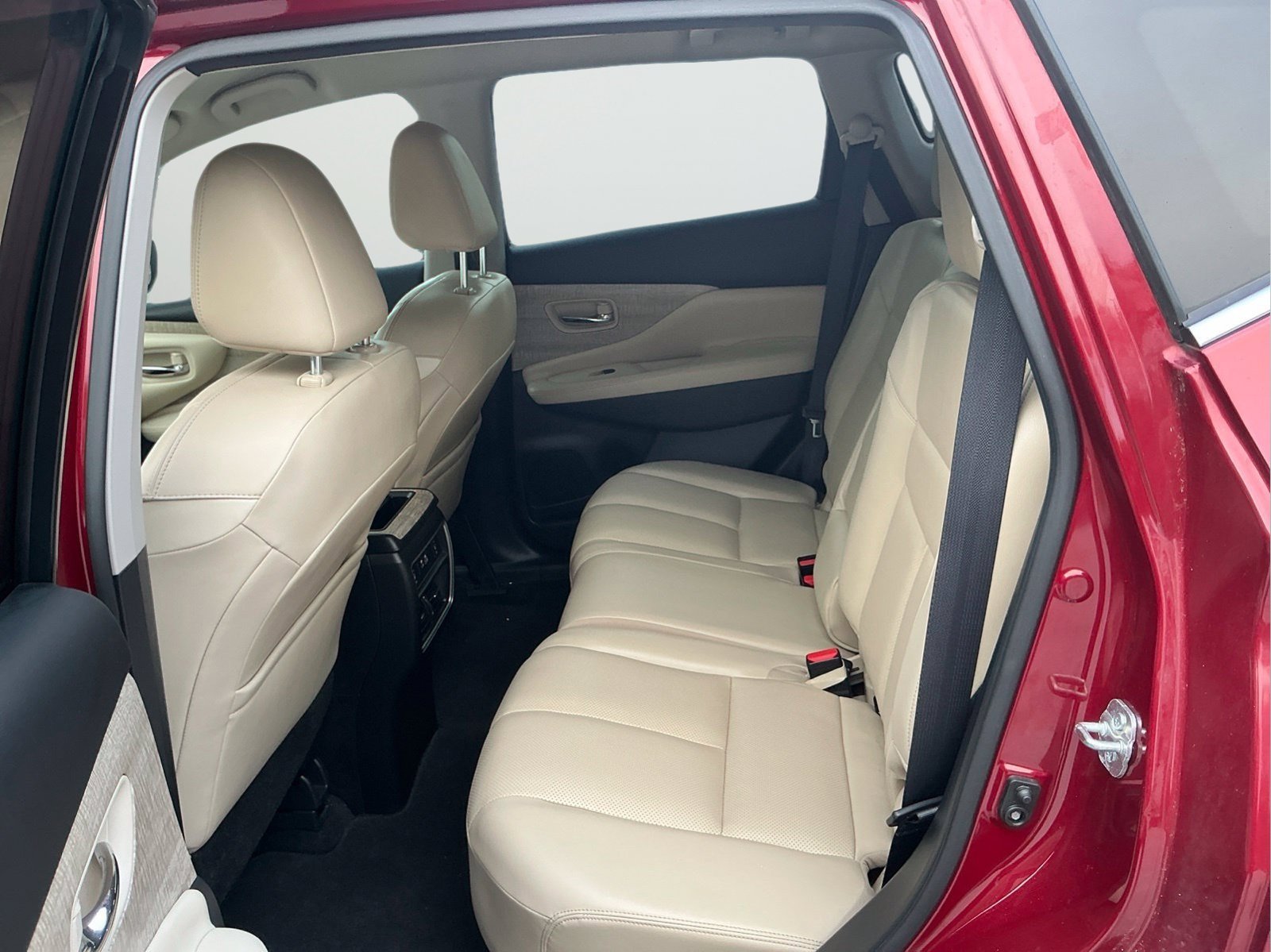 Certified Used 2021 Red Nissan SL image 12