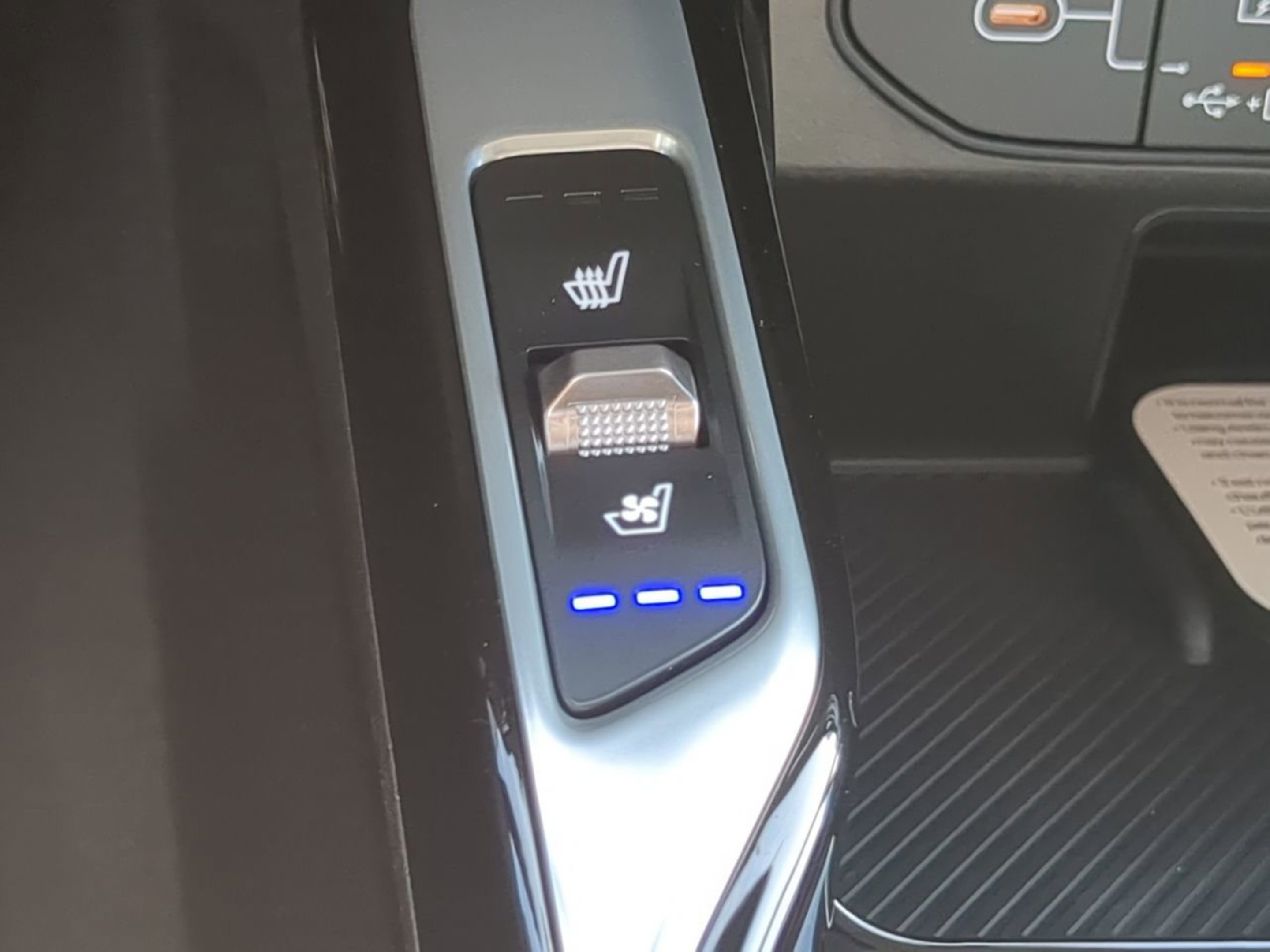 2026 Kia Sorento X-Line SX - Photo 20