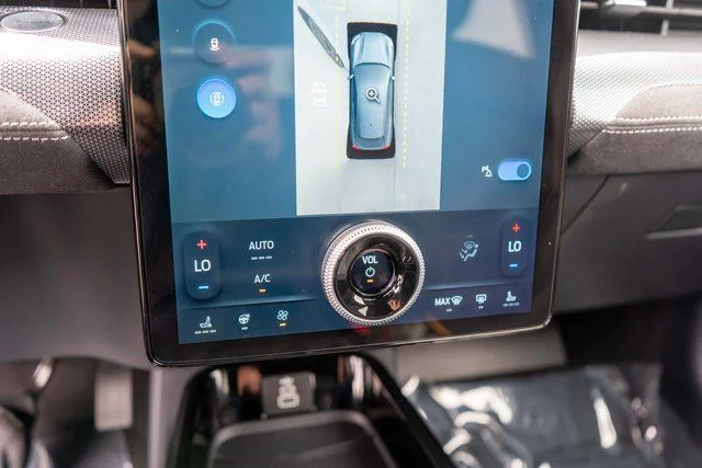Used 2025 Gray Ford GT image 27
