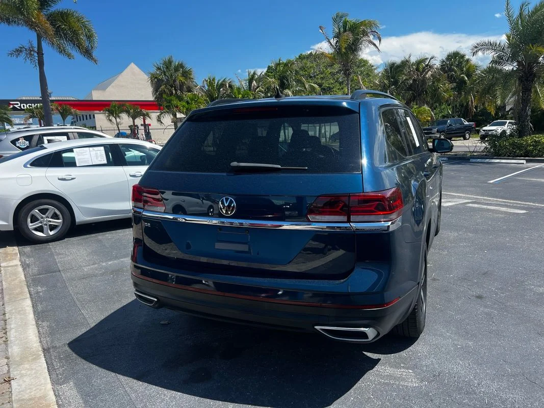 Used 2021  Volkswagen 2.0T SE image 7