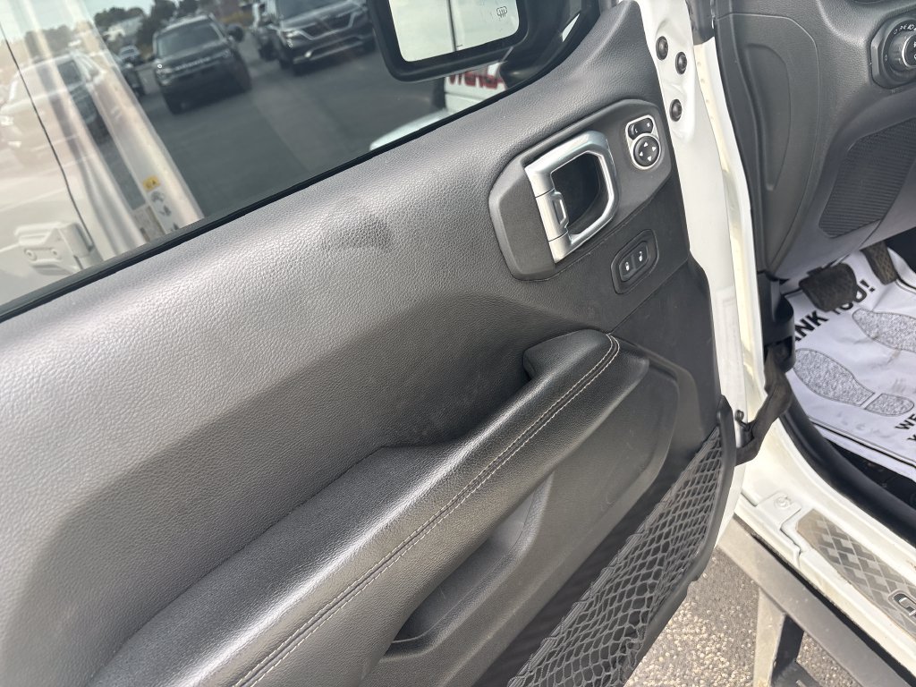 Used 2020 White Jeep Overland image 32