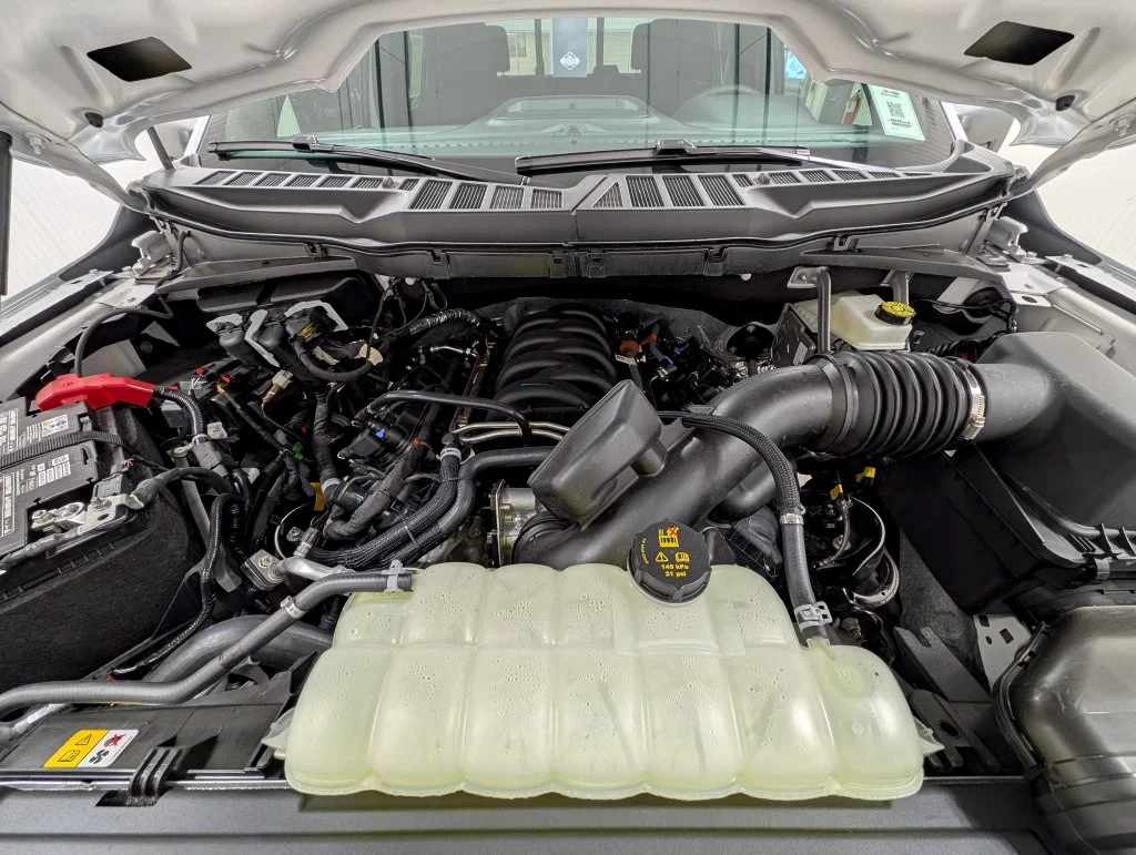 New 2026 Oxford White Ford XLT image 33
