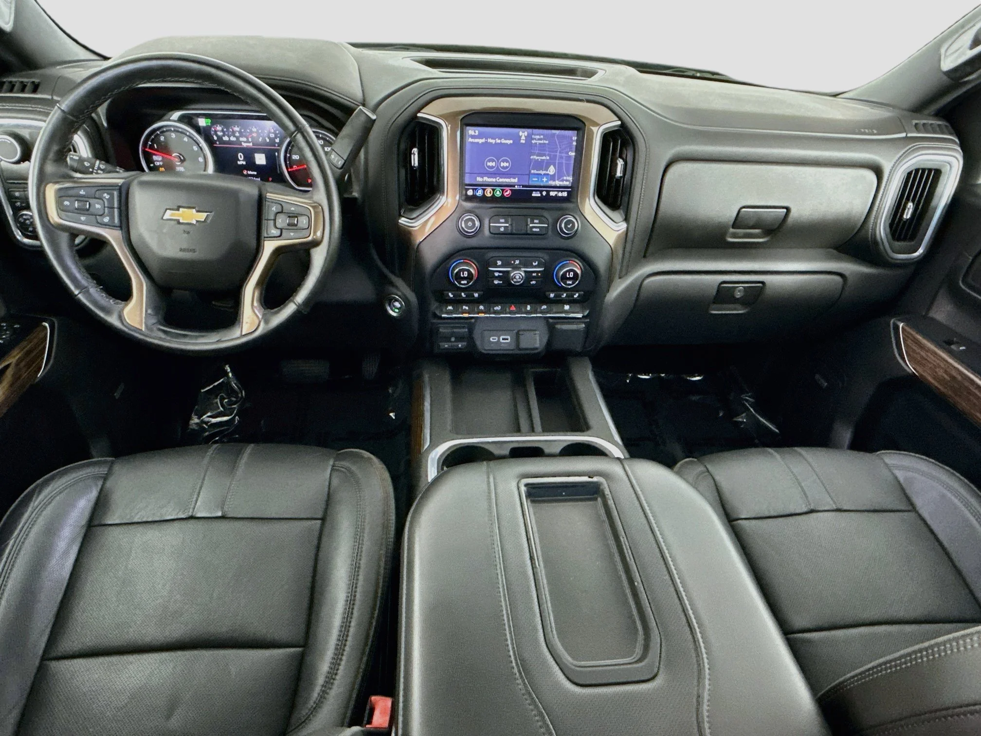 Used 2019 HAVANA BROWN METALLIC Chevrolet High Country image 26