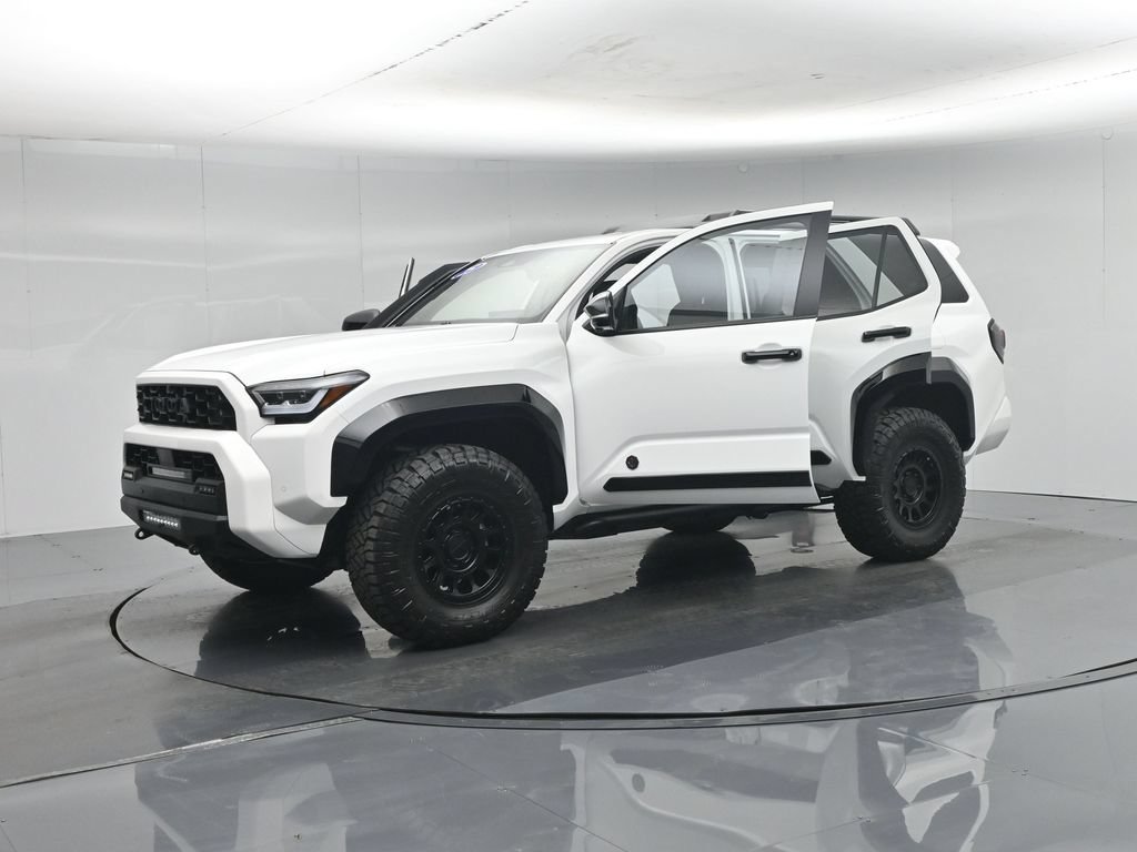 Used 2025 White Toyota Trailhunter image 33