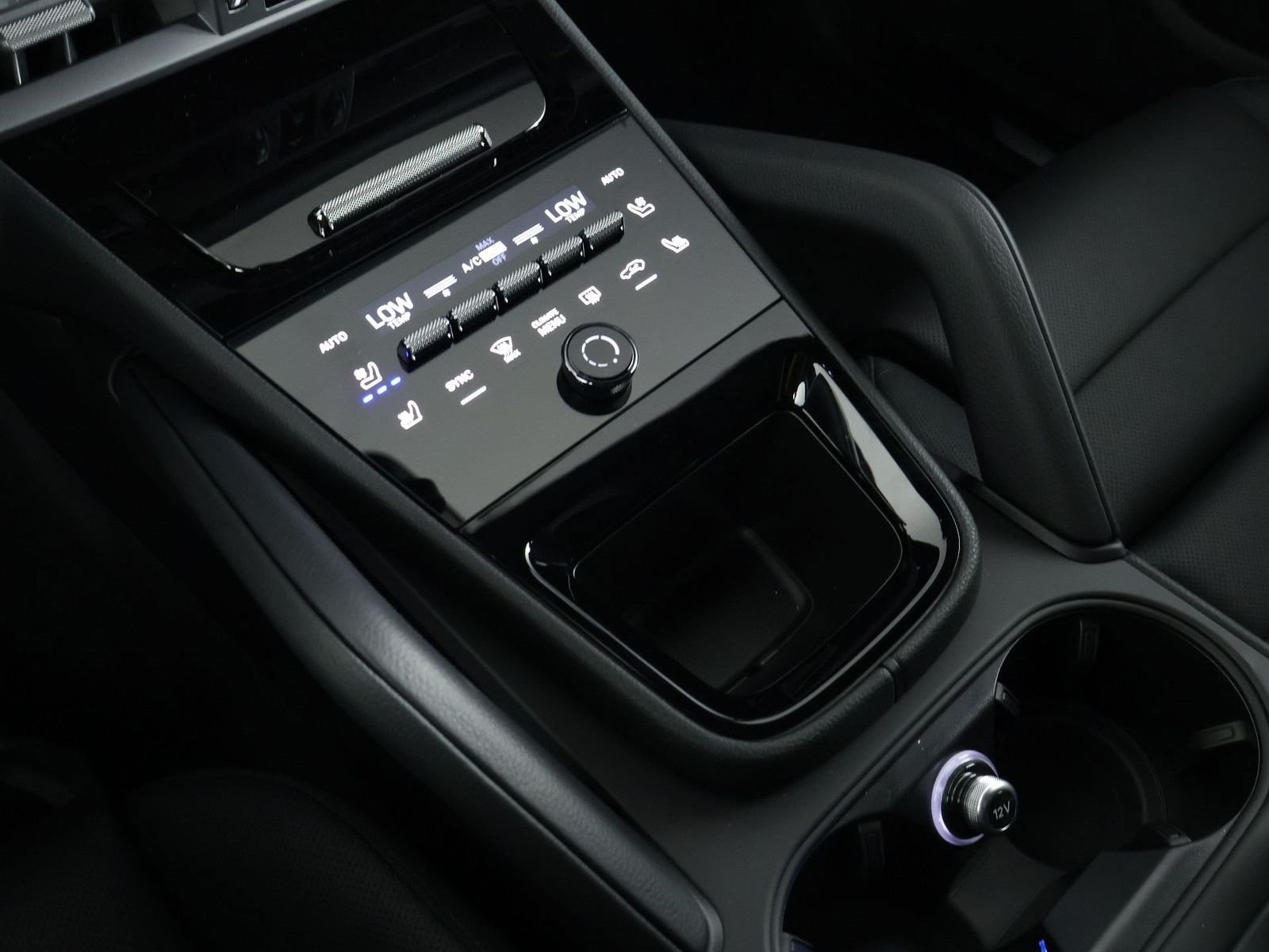 2026 Porsche Cayenne E-Hybrid - Photo 14