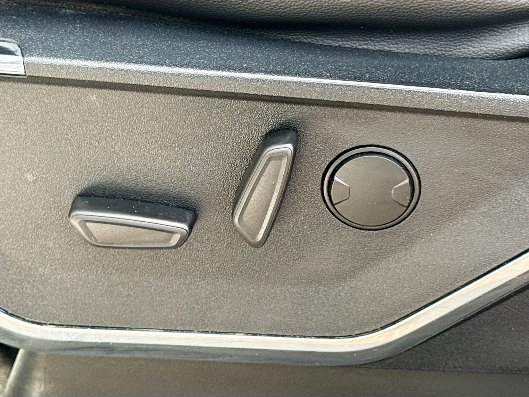 Used 2023 Oxford White Ford LARIAT image 23