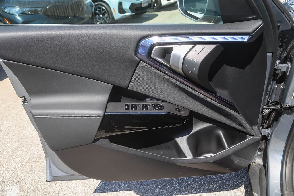 Used 2026 Skyscraper Grey Metallic BMW 30 xDrive image 16