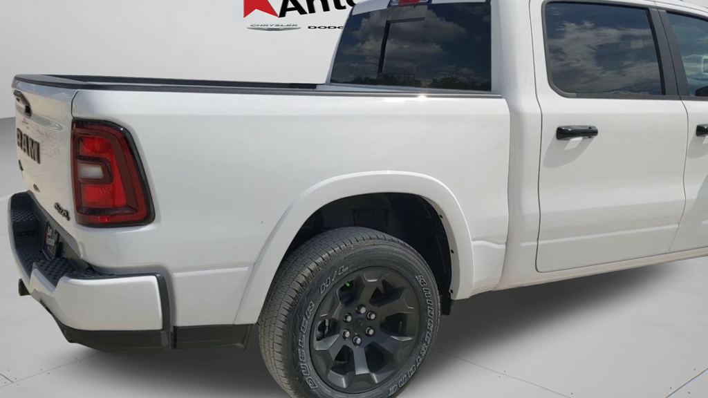 New 2026 Bright White Clear-Coat Exterior Paint RAM Big Horn/Lone Star image 43