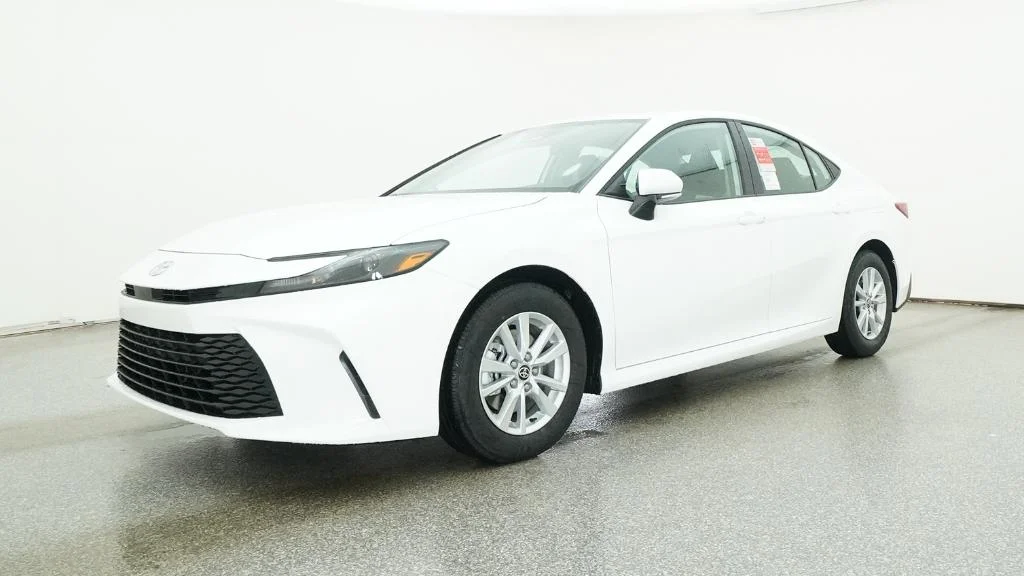 New 2026 Ice Cap Toyota LE image 15