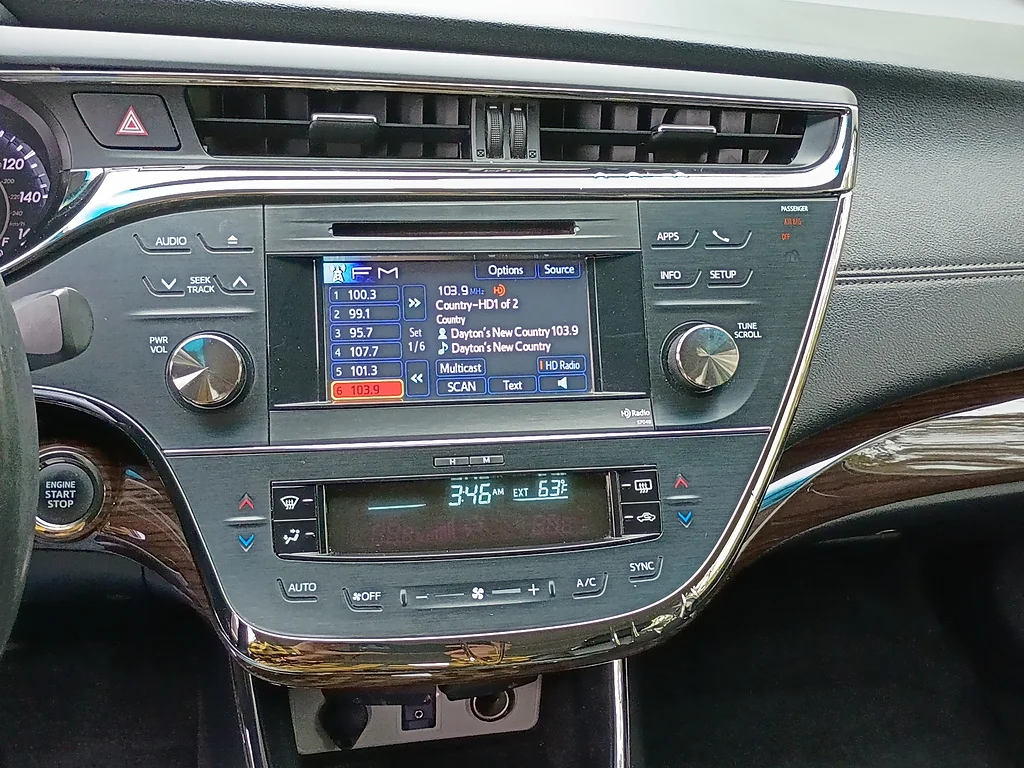 Used 2014 Magnetic Gray Metallic Toyota XLE image 21