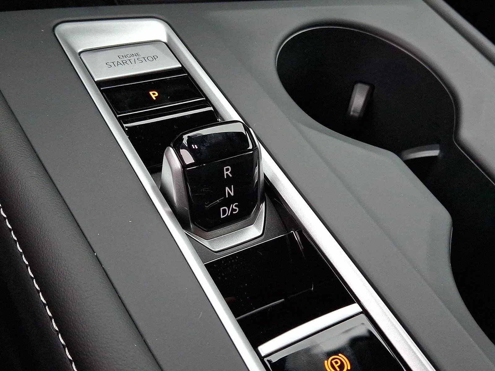 New 2026 Q3Q3/SLVMISTMET Volkswagen 2.0T SE image 13