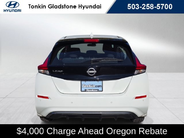 Used 2025 Glacier White Nissan S image 4