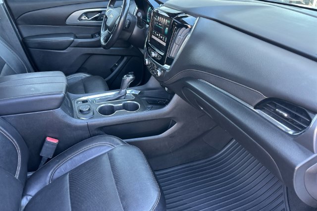 Used 2018 Beige Chevrolet Premier image 16