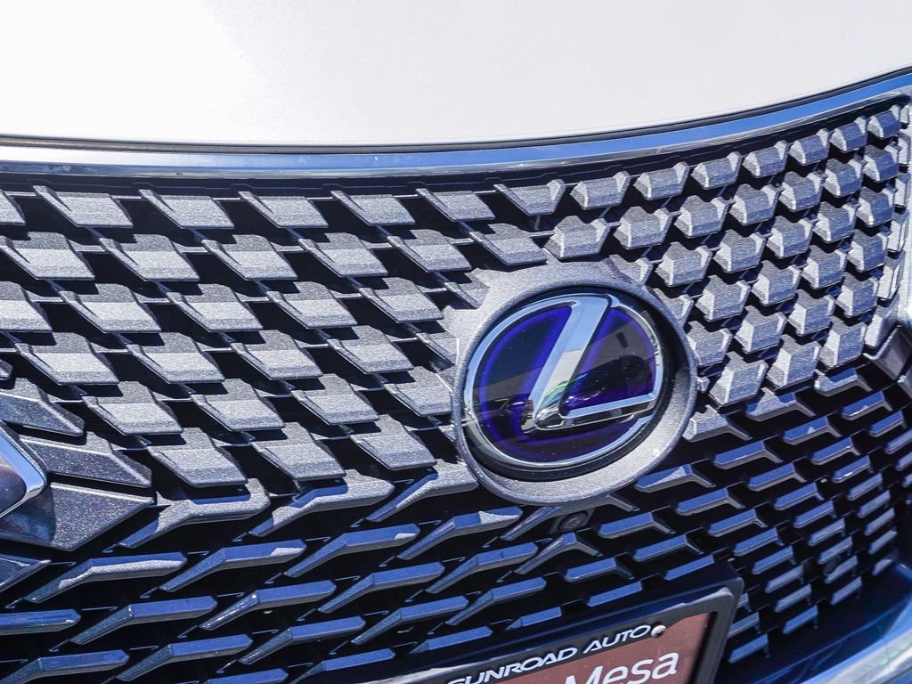 Used 2022 White Lexus 450h image 12