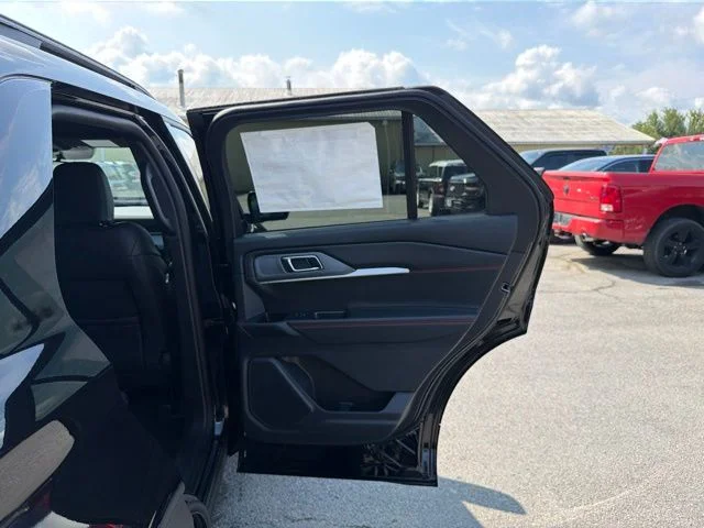 New 2026 Agate Black Metallic Ford ST-Line image 41