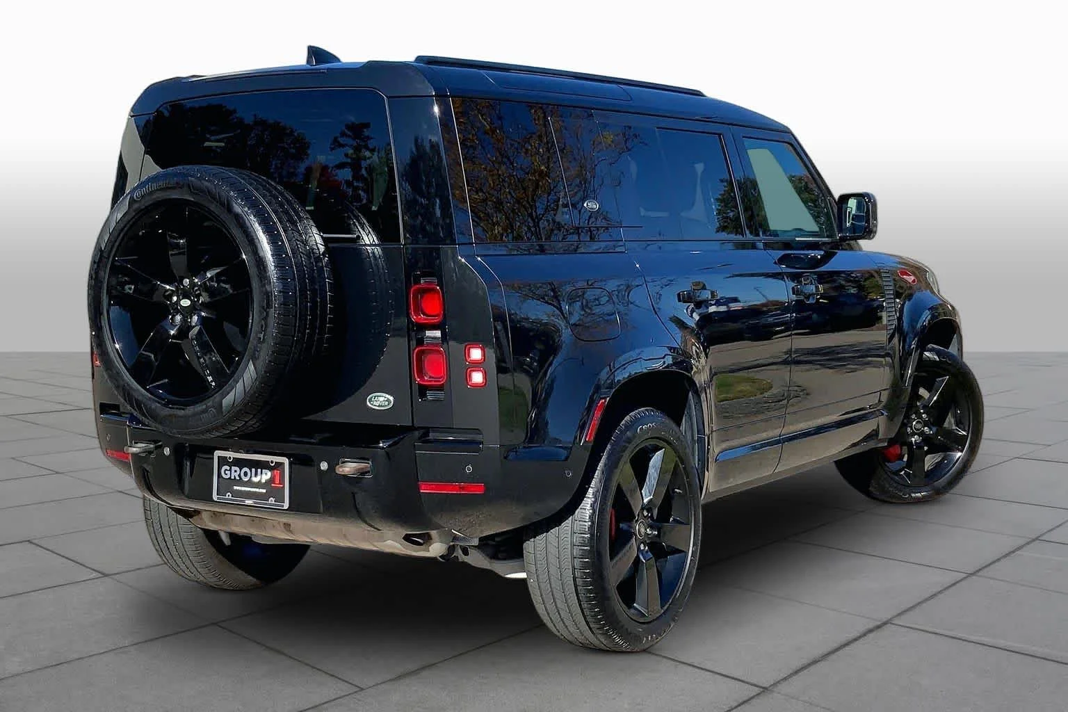 Used 2022 BLACK Land Rover X-Dynamic HSE image 12