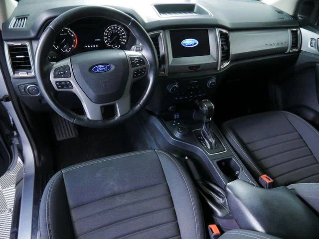 Used 2020 Silver Ford XLT image 4