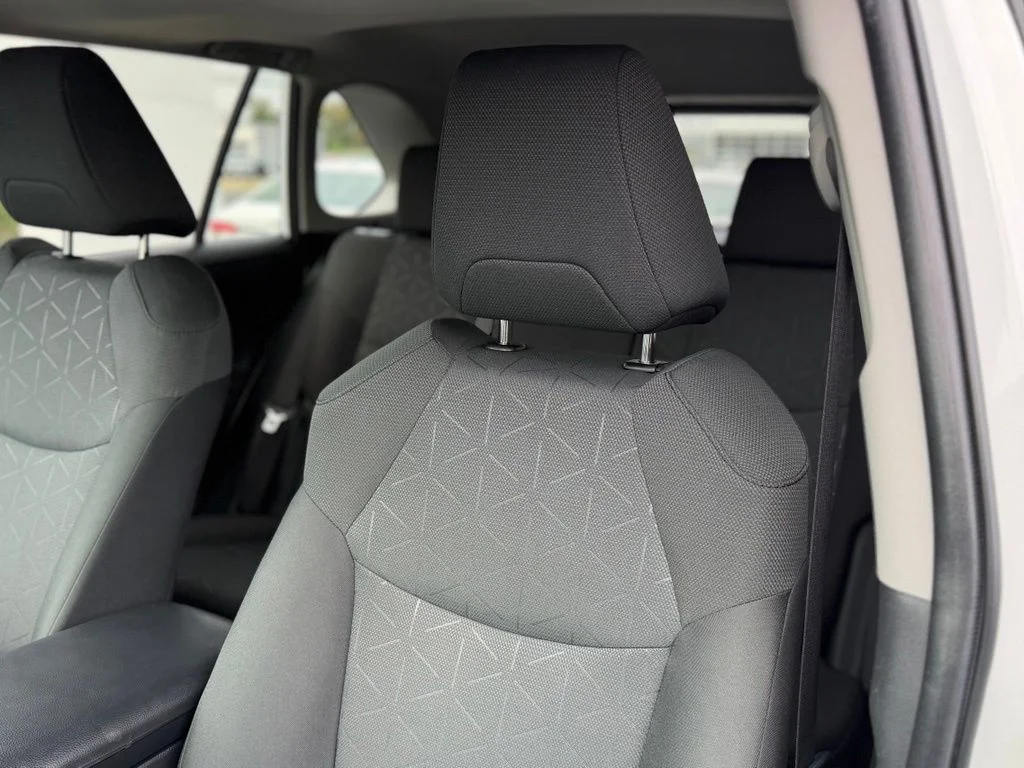 Used 2024 White Toyota XLE image 10