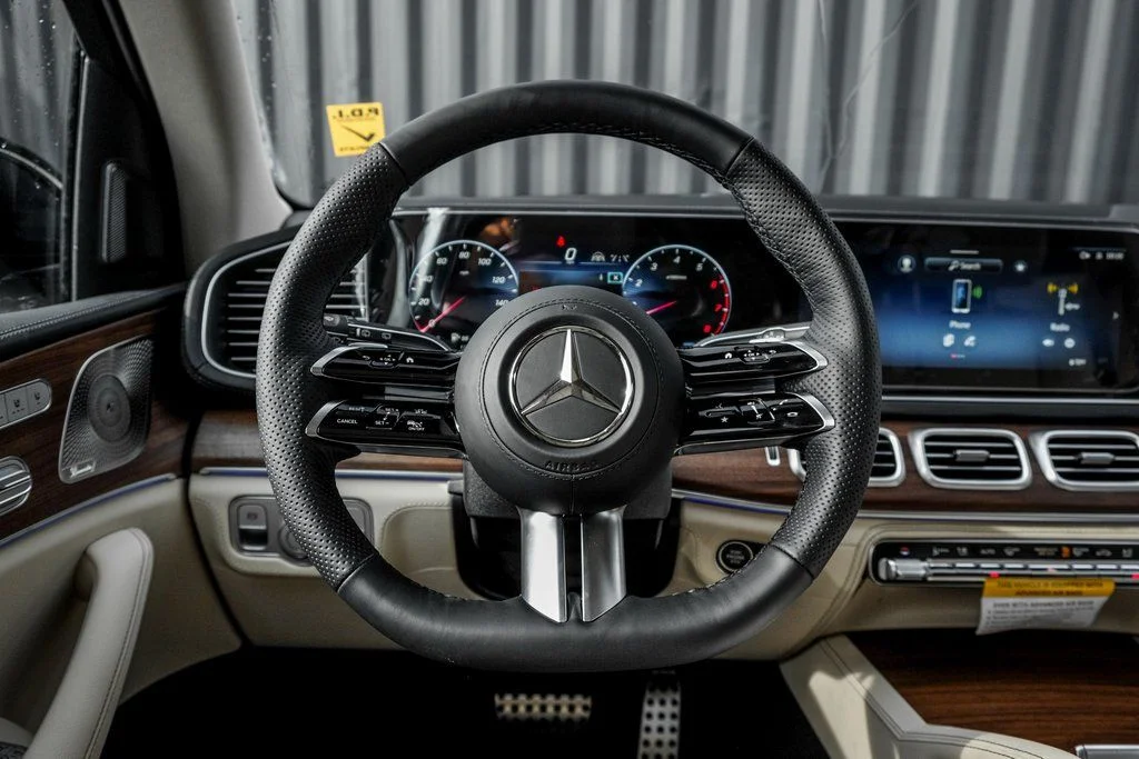 Certified Used 2026 Polar White Mercedes-Benz GLS 450 image 21