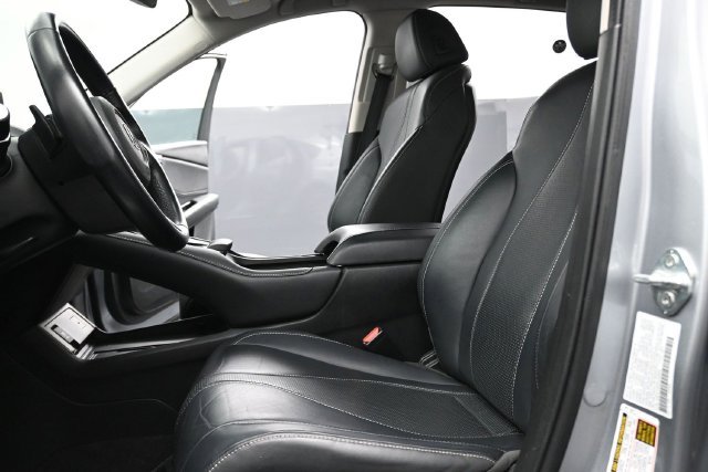 Used 2023  Acura Technology Package image 16