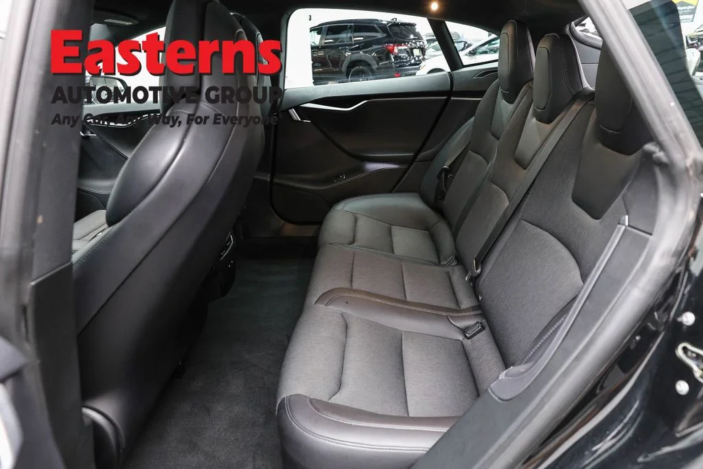 Used 2018 Black Tesla 75D image 19