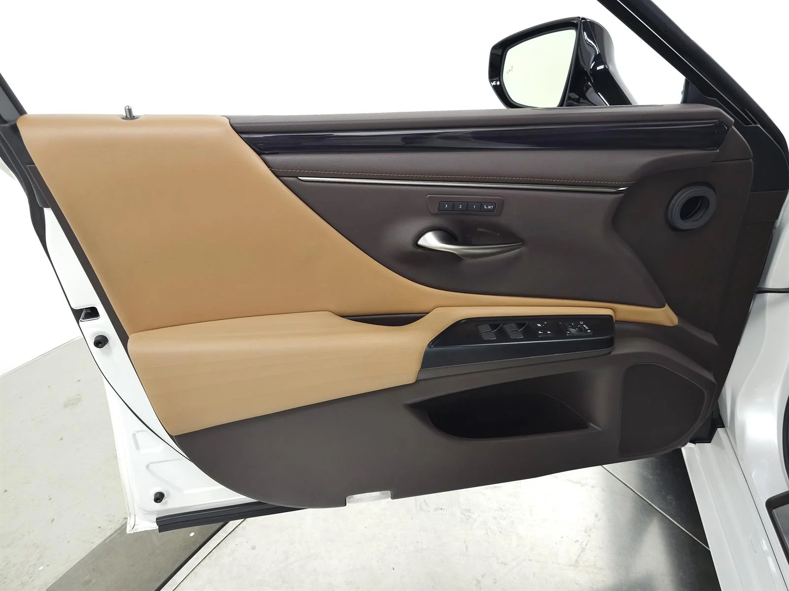 Certified Used 2020 White Lexus Luxury image 13