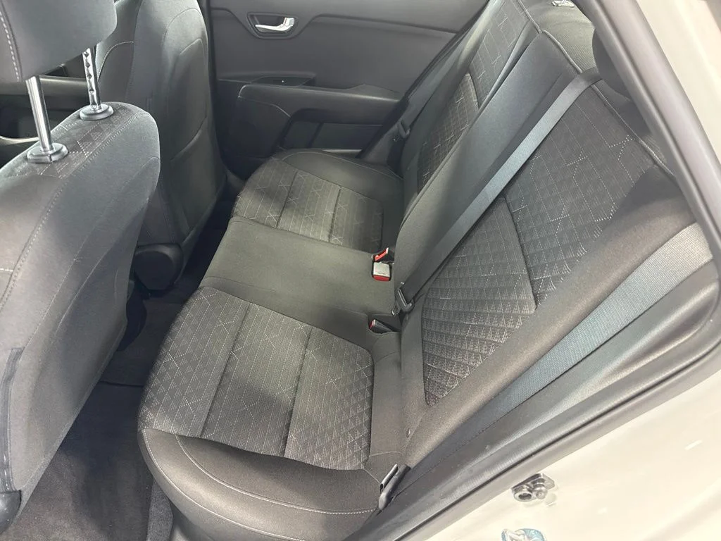 Used 2023 White Kia S image 11