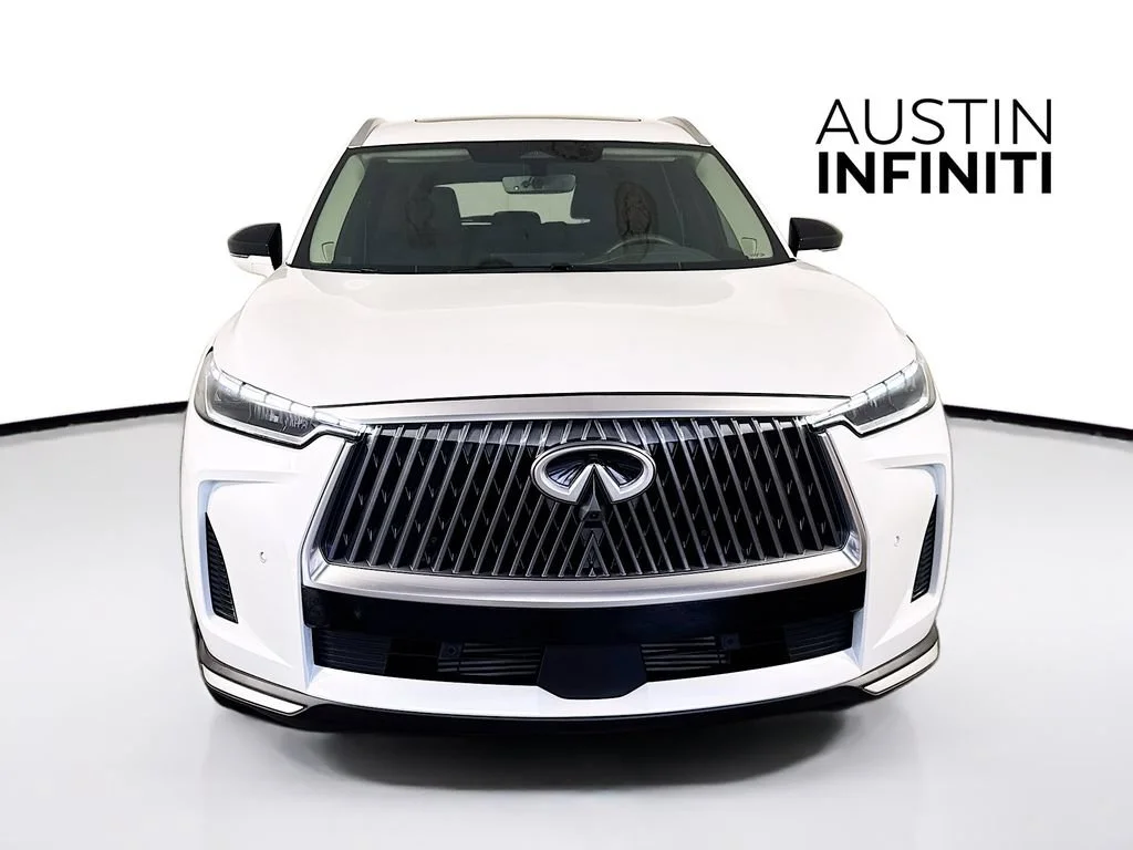 Certified Used 2026 White INFINITI LUXE image 3