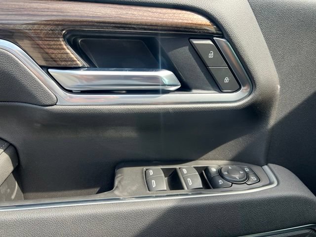 New 2026 Sterling Gray Metallic Chevrolet LT image 15