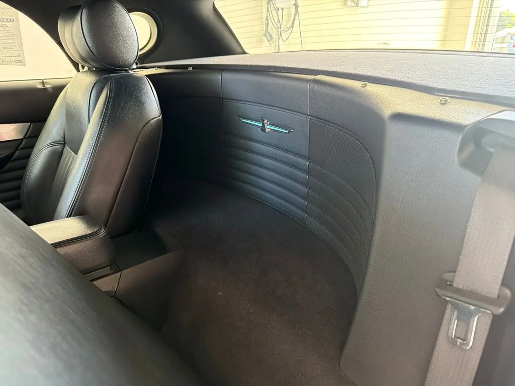 Used 2004 Light Ice Blue Metallic Ford Base image 27