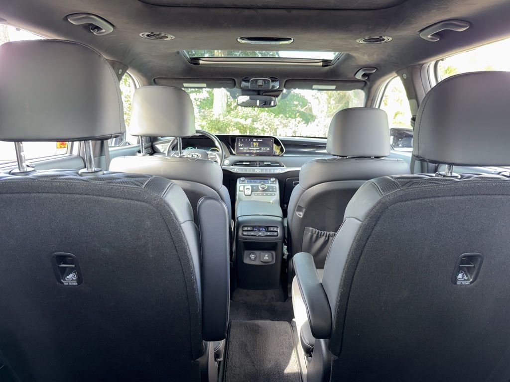 Used 2022 White Hyundai Calligraphy image 32