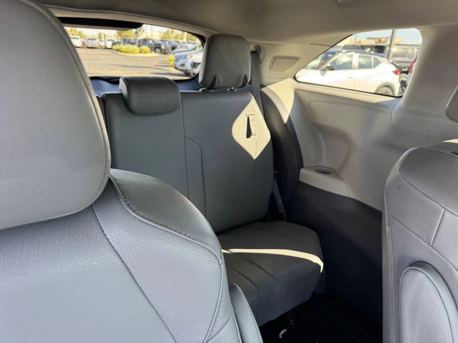 Used 2021 Blizzard Pearl Toyota XLE image 10