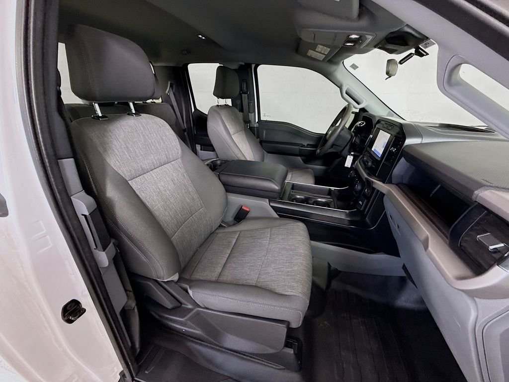 Used 2023 Oxford White Ford XL image 26