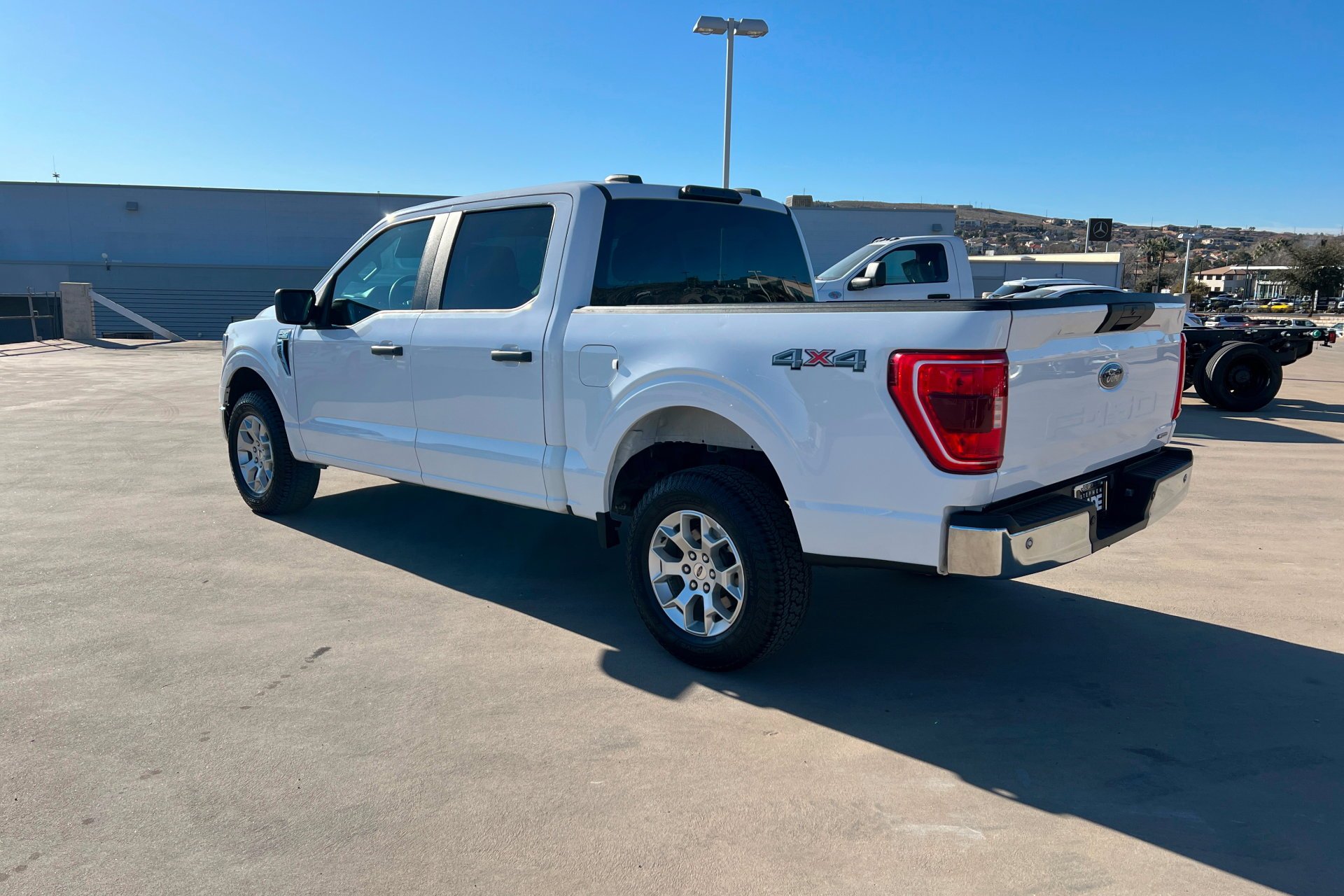 2023 Ford F-150 XLT - Photo 3