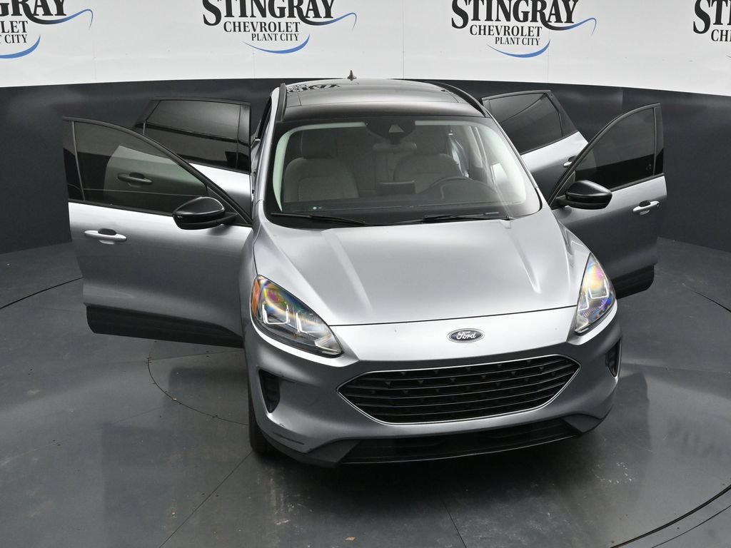 Used 2022 Silver Ford SE image 43