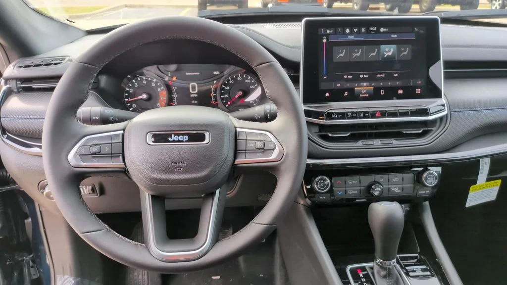 New 2026 Blue Jeep Latitude image 25