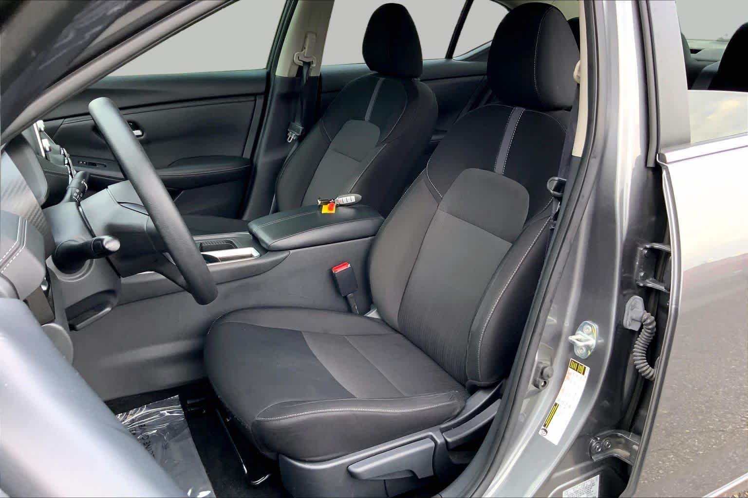 Used 2025 Gun Metallic Nissan SV image 7