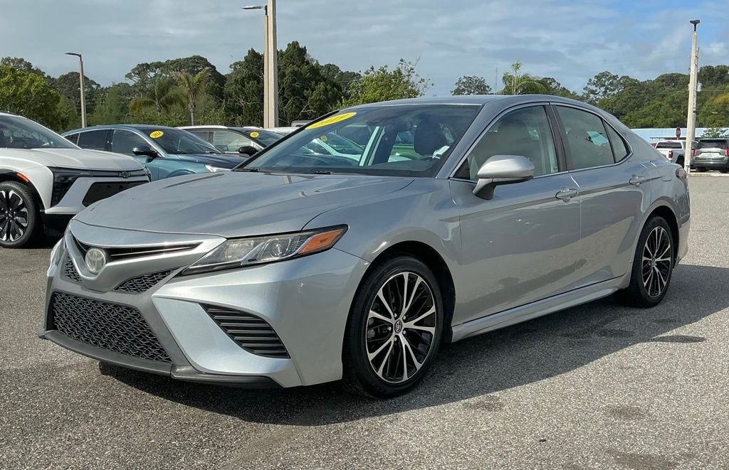 2019 Toyota Camry SE