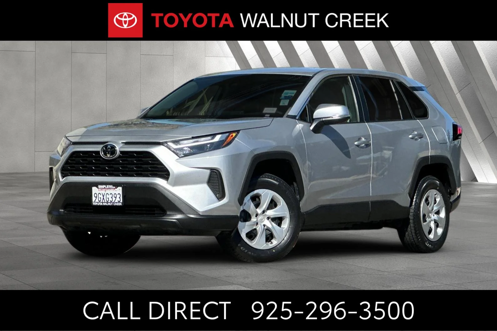 2023 Toyota RAV4 LE AWD photo
