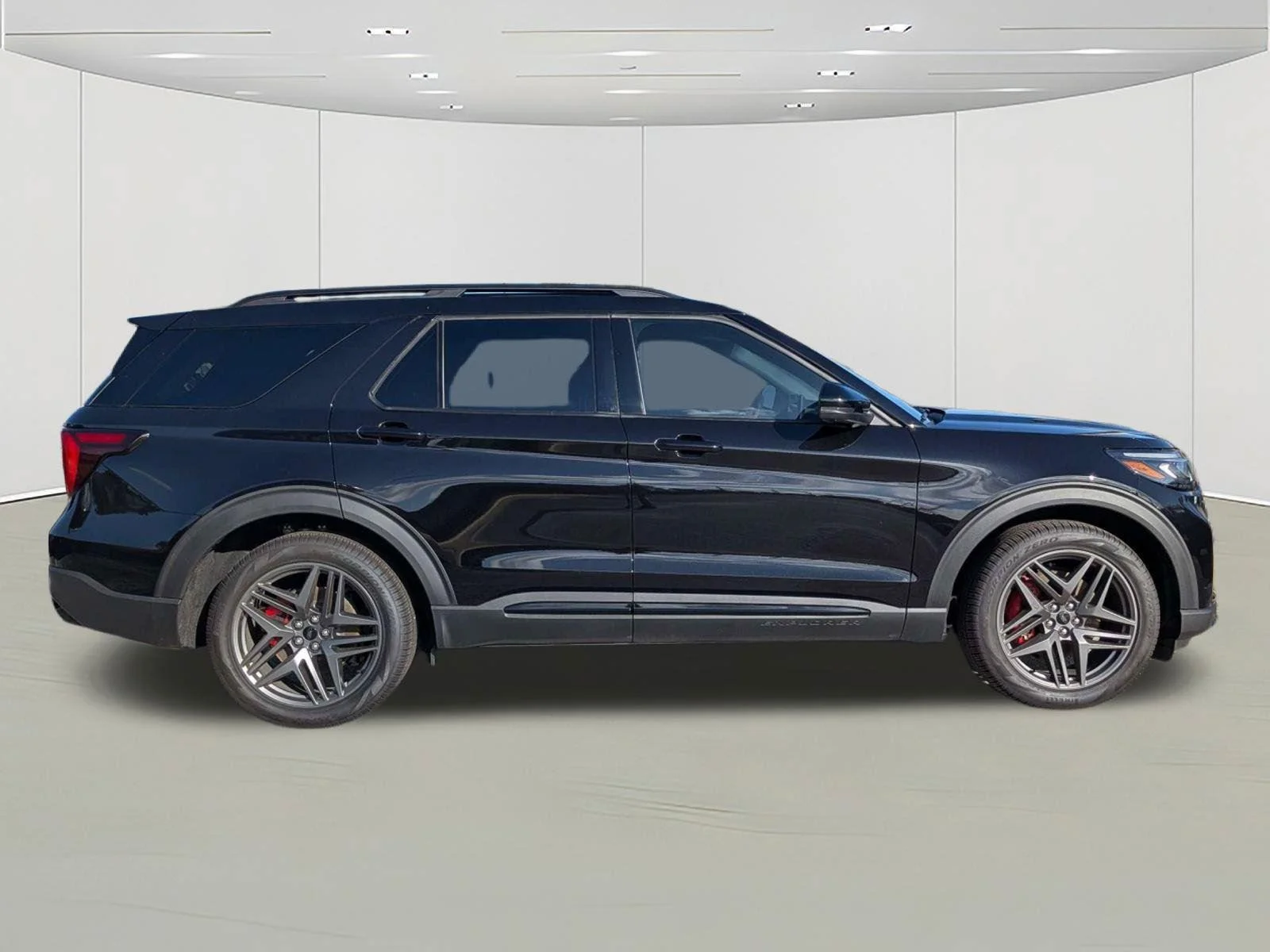 New 2026 Agate Black Metallic Ford ST image 2